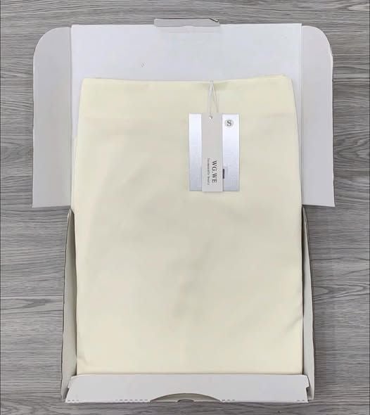 KS0581-Chân váy Lụa màu Kem (CV lẻ)