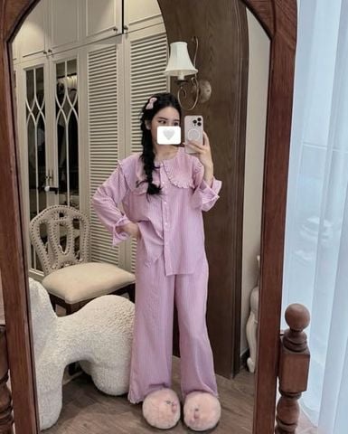 TQ4146-Set sọc áo cổ bèo thêu chữ, quần dài Tím