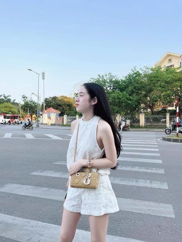 SHE4152-Set thêu Trắng