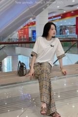 KS0625-Set áo thun phối tay thêu cún, quần suông caro Nâu (áo trắng)
