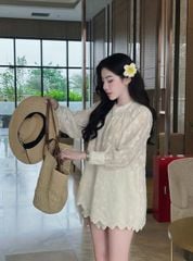 TQ4169-Set thêu nổi CC áo kiểu + quần short viền lazer Trắng