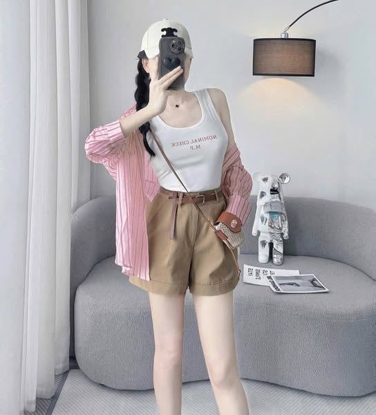 KS0613-Set 4 Món (áo sơ mi sọc hồng +áo ba lỗ in chữ +quần short kaki Nâu+nịt)