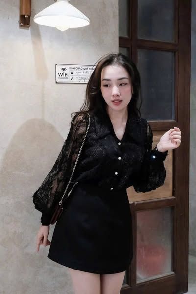SKY8078-Set áo sơ mi ren CC , CV ngắn Đen