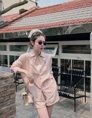 TB8044-Set áo sơ mi thêu kitty, quần short sọc Hồng (2 món)