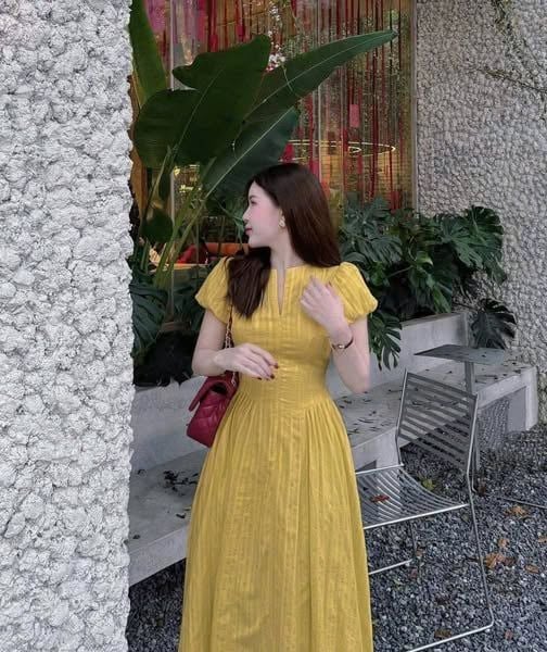 TQ1779-Đầm dài tay phồng Vàng