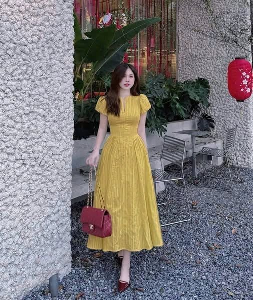 TQ1779-Đầm dài tay phồng Vàng