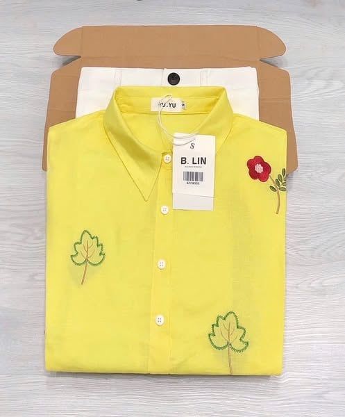 KS5095-Set linen CC áo sơ mi thêu hoa, CV dài Trắng (áo vàng)