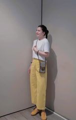 KS5099-Set basic áo thun trắng, quần kaki Vàng