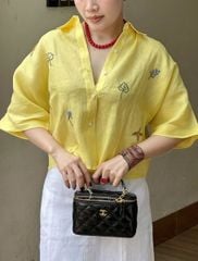 KS5095-Set linen CC áo sơ mi thêu hoa, CV dài Trắng (áo vàng)