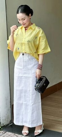 KS5095-Set linen CC áo sơ mi thêu hoa, CV dài Trắng (áo vàng)