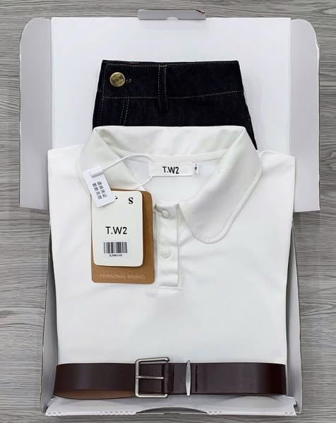 KS0614- Set áo thun trắng cổ sen, quần short jean +nịt