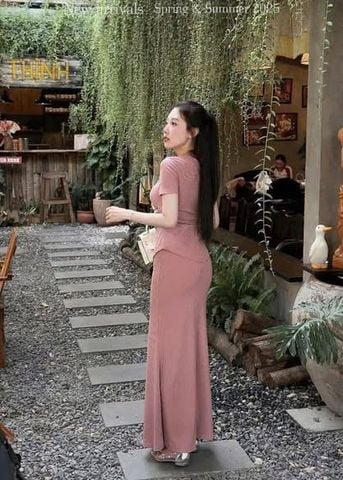 KS0683-Set thun áo body cổ V đính nút, Cv dài Đen
