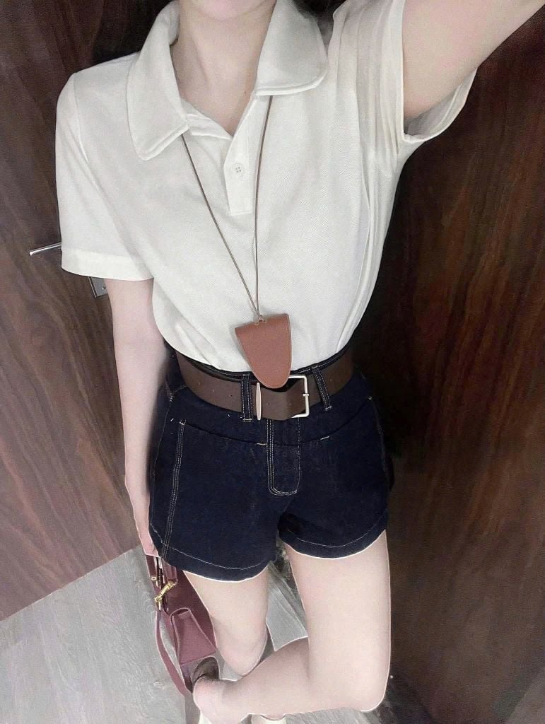 KS0614- Set áo thun trắng cổ sen, quần short jean +nịt