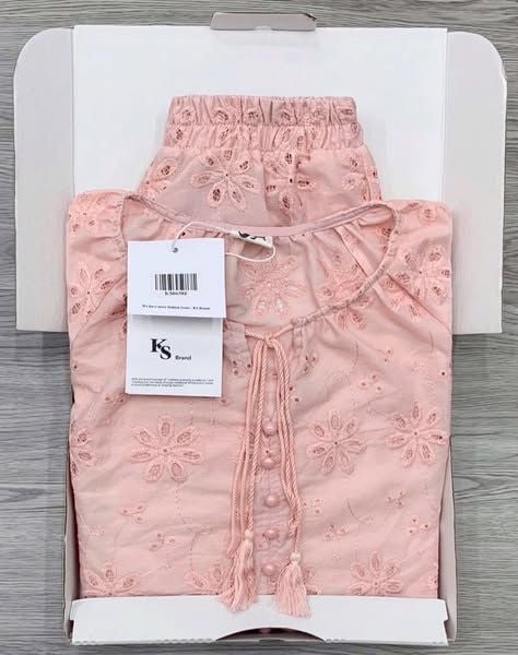 KS0658-Set thêu hoa lỗ ao phối nút, quần short Hồng