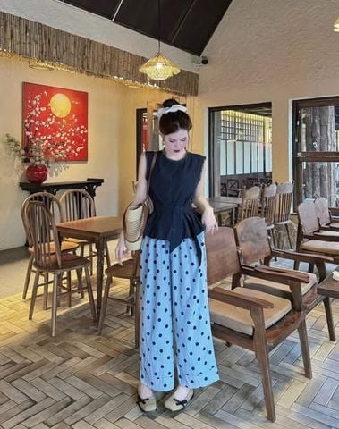 KS5109-Set áo xanh đen sát nách viền ren, quần chấm bi Xanh