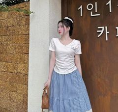 KS0669-Set áo thun trắng thêu miumiu, CV caro phối ren Xanh (kèm dây cột tóc)
