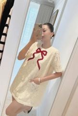 TB8203-Đầm ren suông phối túi đính nơ Kem