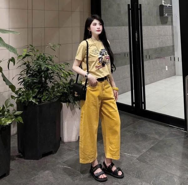 TB8219-Set áo thun in micky, quần dài CC (2 món)