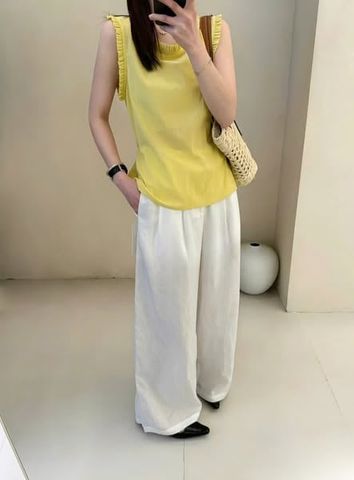 VGU0225-Set áo vàng cổ và tay nhúng bèo, quần dài Kem (kèm dây cột eo)
