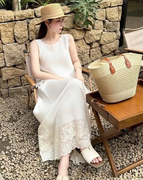 VGU0237 Set áo sát nách viền bèo, cv ren thêu Trắng