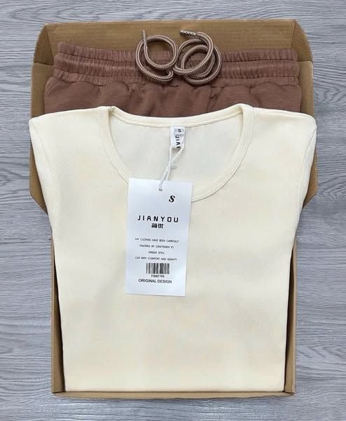 TB8270-Set áo thun body, CV dài Nâu (áo kem)