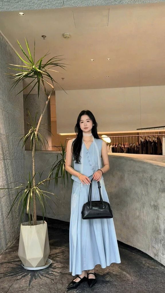 VGU0253-Set áo gile kiểu, CV dài xếp ly Đen