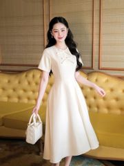 KS5111-Đầm xòe đính nơ Kem