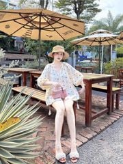 TQ4267-Set áo kiểu tay lỡ +quần short thêu hoa Kem