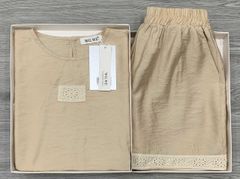 KS0769-Set áo phối chân ren, quần short Nâu