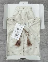 TB8320-Set caro nhí in hoa, áo nút ngọc+quần short