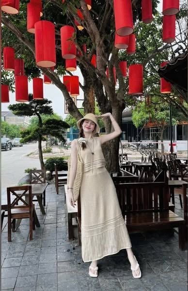 VGU0347-Set len hè, áo sát nách+CV dài Nâu