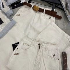 TB8126-Chân váy jean đính logo Hồng + Nịt