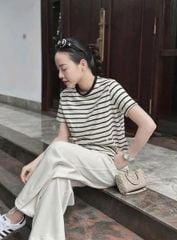 TB8363-Set áo thun sọc ngang thêu cún, quần dài ống rút dây Kem