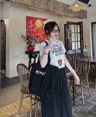 VGU0354-Set áo thun trắng in chữ, quần dài ống rút dây Đen (2 món)