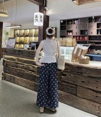 VGU0351-Set áo sát nách viền ren, quần suông chấm bi X.Đen+dây cột eo