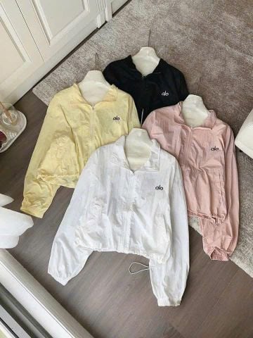 TB8334-Áo khoác gió thêu alo Vàng