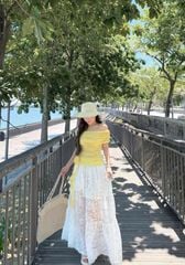 VGU0357-Set áo bệt vai eo đính hoa, CV ren dài Trắng