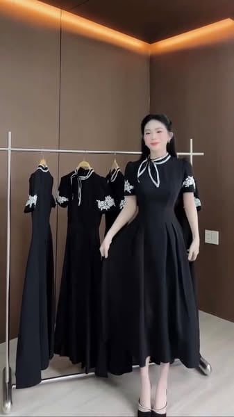 VGU0372 ĐẦM ĐEN TK CỔ NƠ