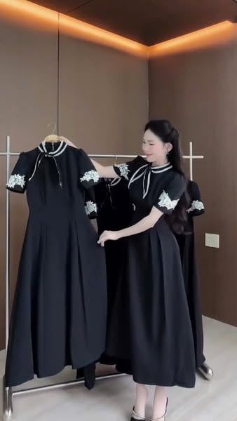 VGU0372 ĐẦM ĐEN TK CỔ NƠ