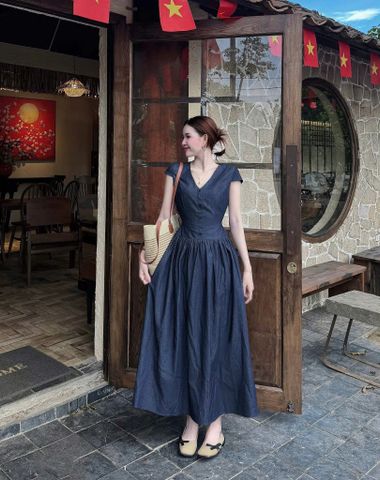 VGU0371-Đầm jean dài cổ V phối nút Xanh