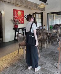 VGU0354-Set áo thun trắng in chữ, quần dài ống rút dây Đen (2 món)