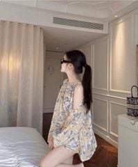 TQ1802-Set áo cổ  kiểu yếm hở vai, quần short họa tiết Hồng