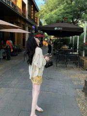 VGU0398-Set áo tay dài thêu , CV ngắn hoa Vàng