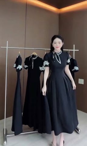 VGU0372 ĐẦM ĐEN TK CỔ NƠ