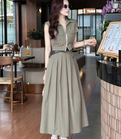 VGU0392-Set áo sát nách phối khóa kéo, CV dài xếp ly CC