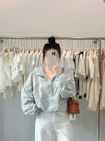 KS0831-Áo khoác gió thêu chữ có nón Xanh (lẻ)