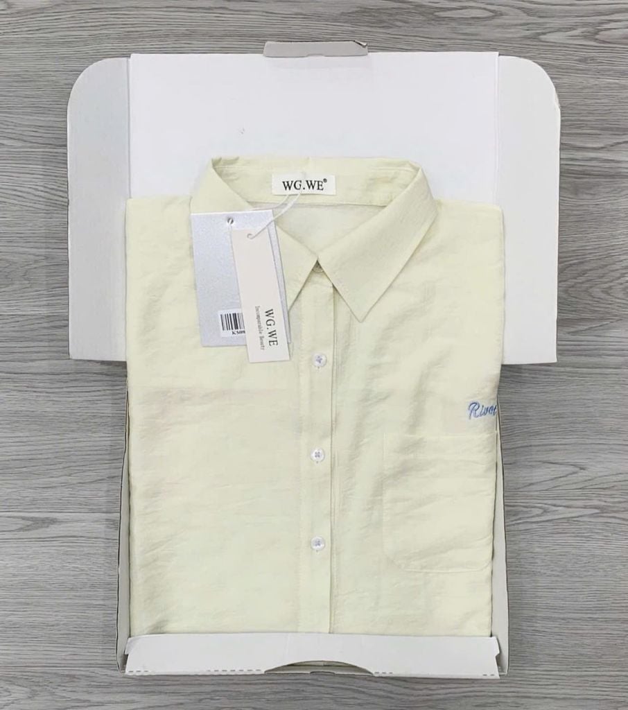 KS0834-Áo sơ mi phối túi thêu chữ Kem (lẻ)