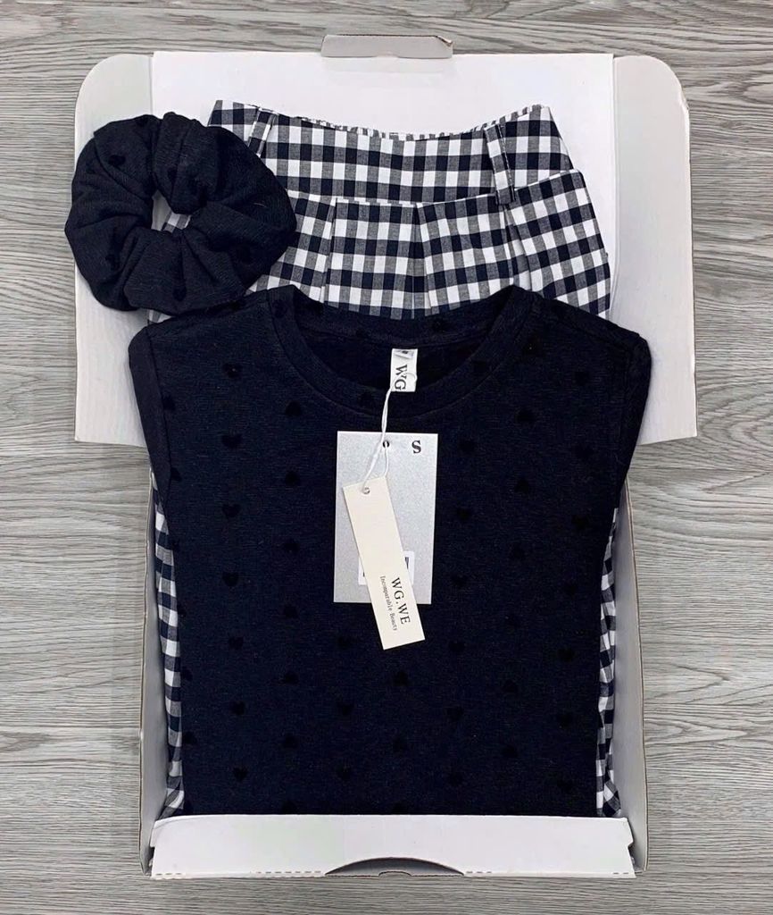 KS0824-Set áo thun body in tim, CV dài caro Đen + cột tóc (full đen)