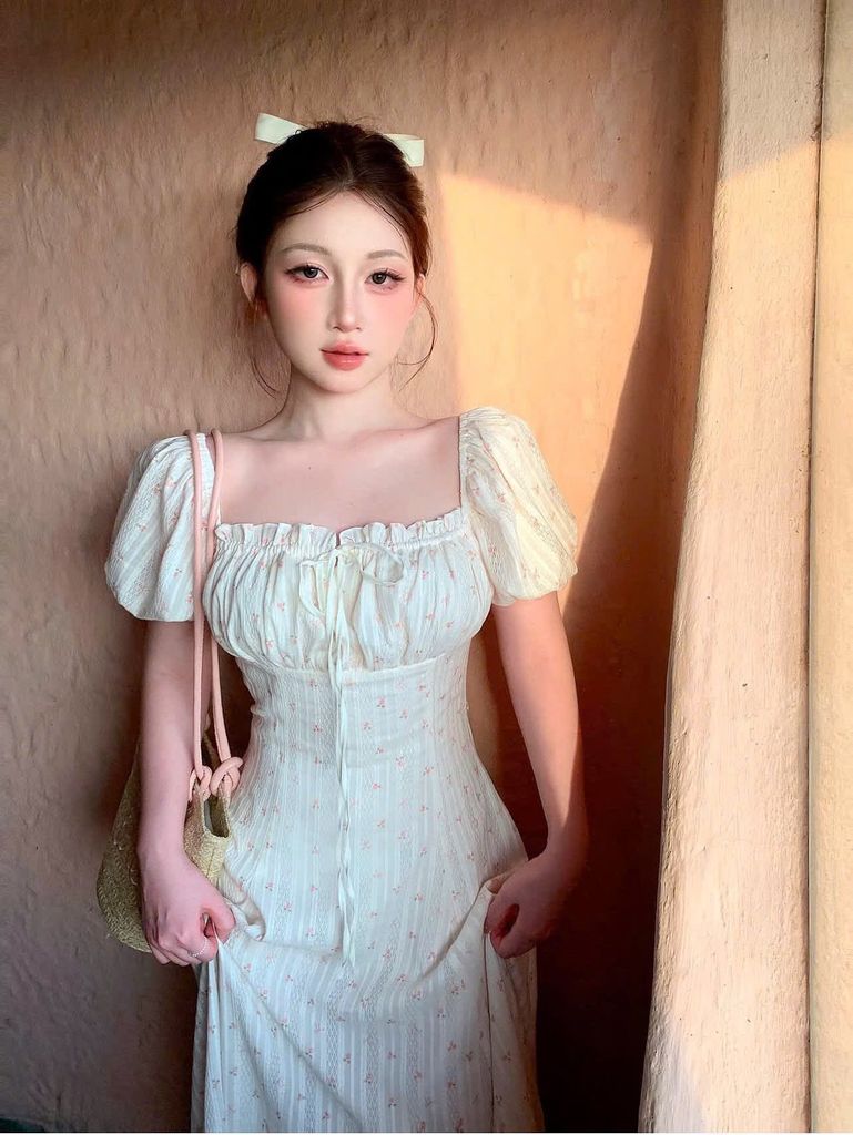 TQ4315-Đầm hoa nhí cổ vuông nhúng bèo