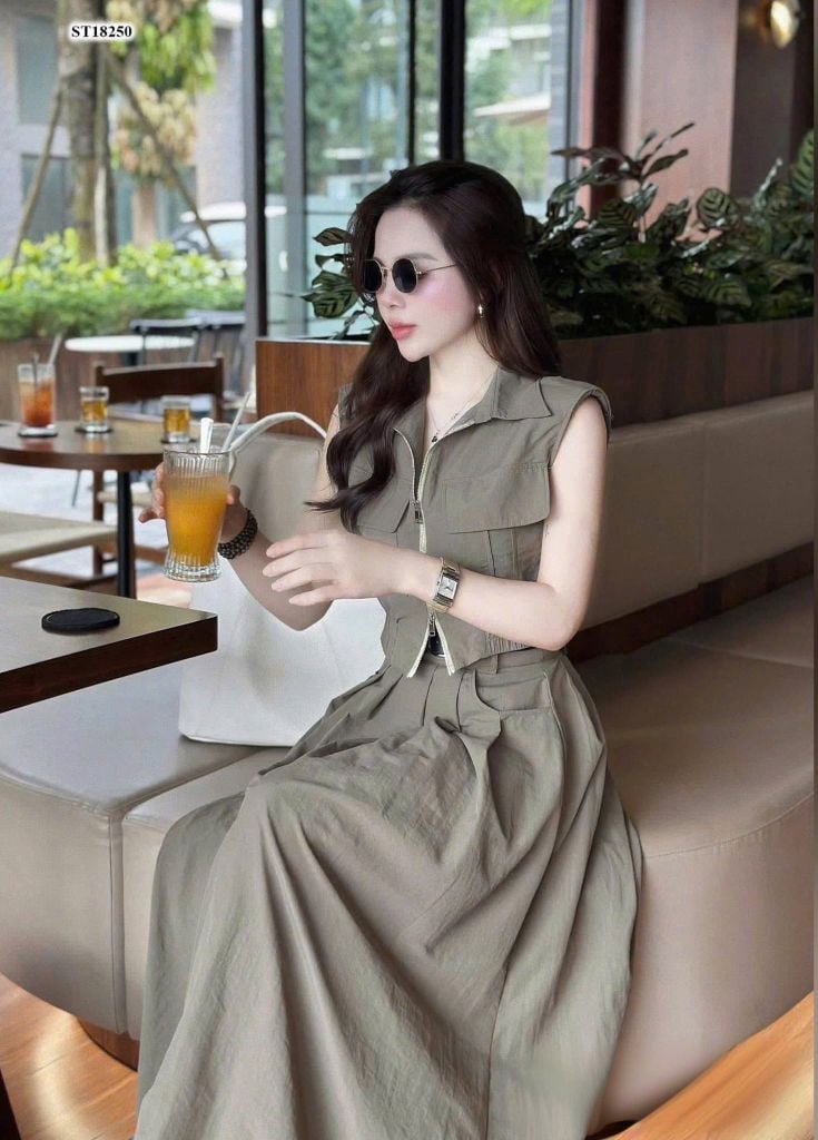 VGU0392-Set áo sát nách phối khóa kéo, CV dài xếp ly CC